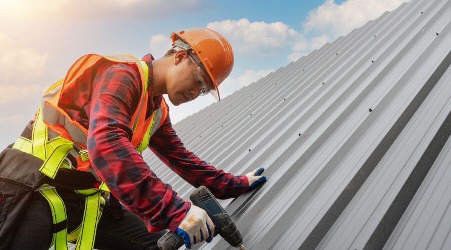GAF roofing contractor in Bladensburg, OH
